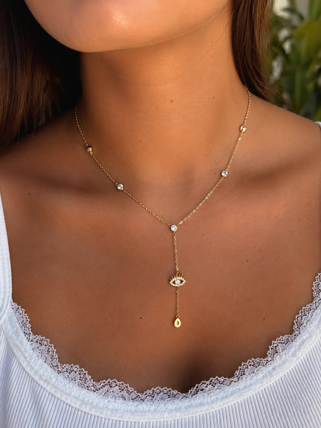 Collier AVA